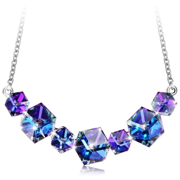 Jewelry - Swarovski Element Color Changing Heart of Ocean